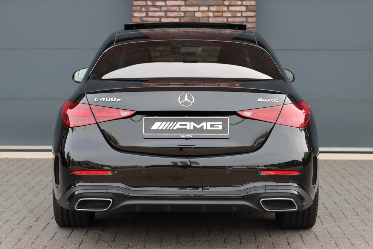 400 e 4MATIC AMG Line | Distronic+ | Panoramadak | Nappa Leder | Burmester | Memory | Digital Light | HUD | Verwarmd Stuurwiel | Keyless Go | Surround Camera |