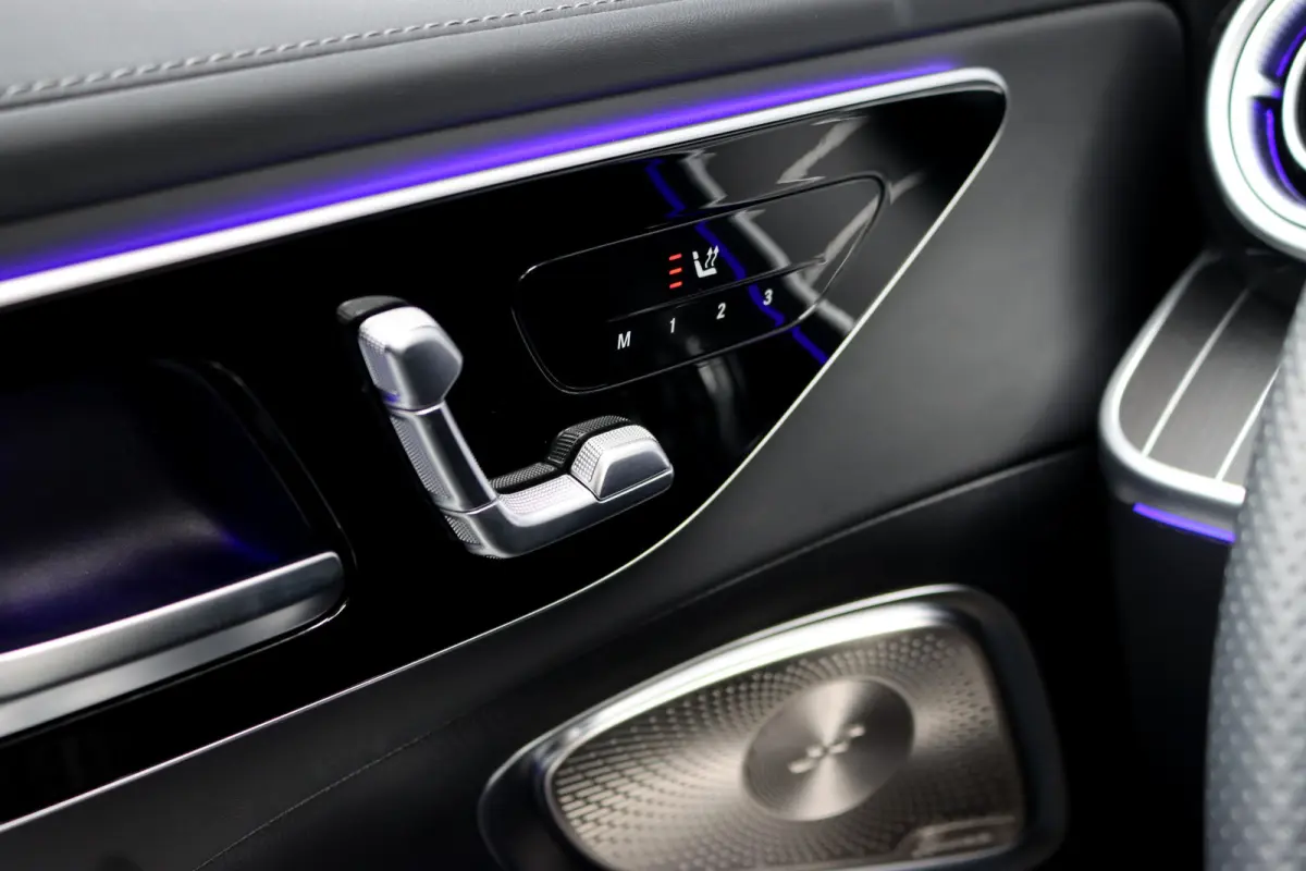 400 e 4MATIC AMG Line | Distronic+ | Panoramadak | Nappa Leder | Burmester | Memory | Digital Light | HUD | Verwarmd Stuurwiel | Keyless Go | Surround Camera |
