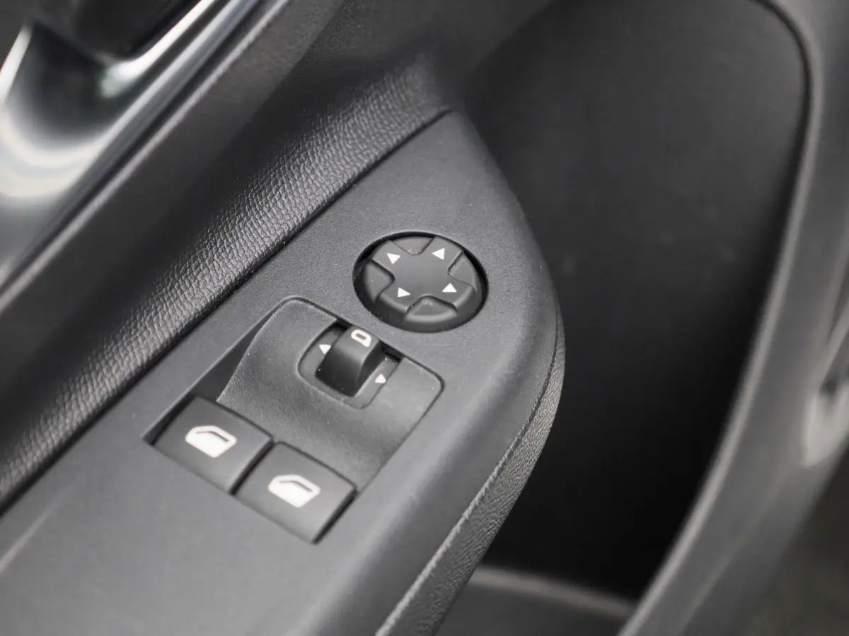 1.2 Level 2 | Apple Carplay / Android Auto | Cruise Control | Lichtmetalen Velgen |