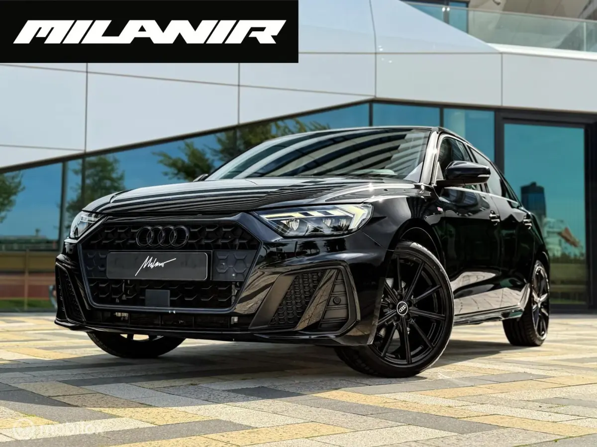30 TFSI S Line | Led | Black on black