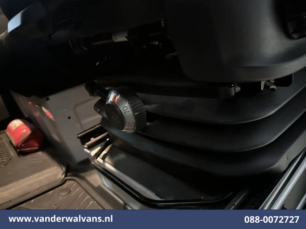 315 CDI 150pk L3H2 Euro6 Airco | Camera | Apple Carplay | Chauffeursstoel | Cruisecontrol Android Auto, Stoelverwarming, 270 Graden Achterdeuren, Bijrijdersbank