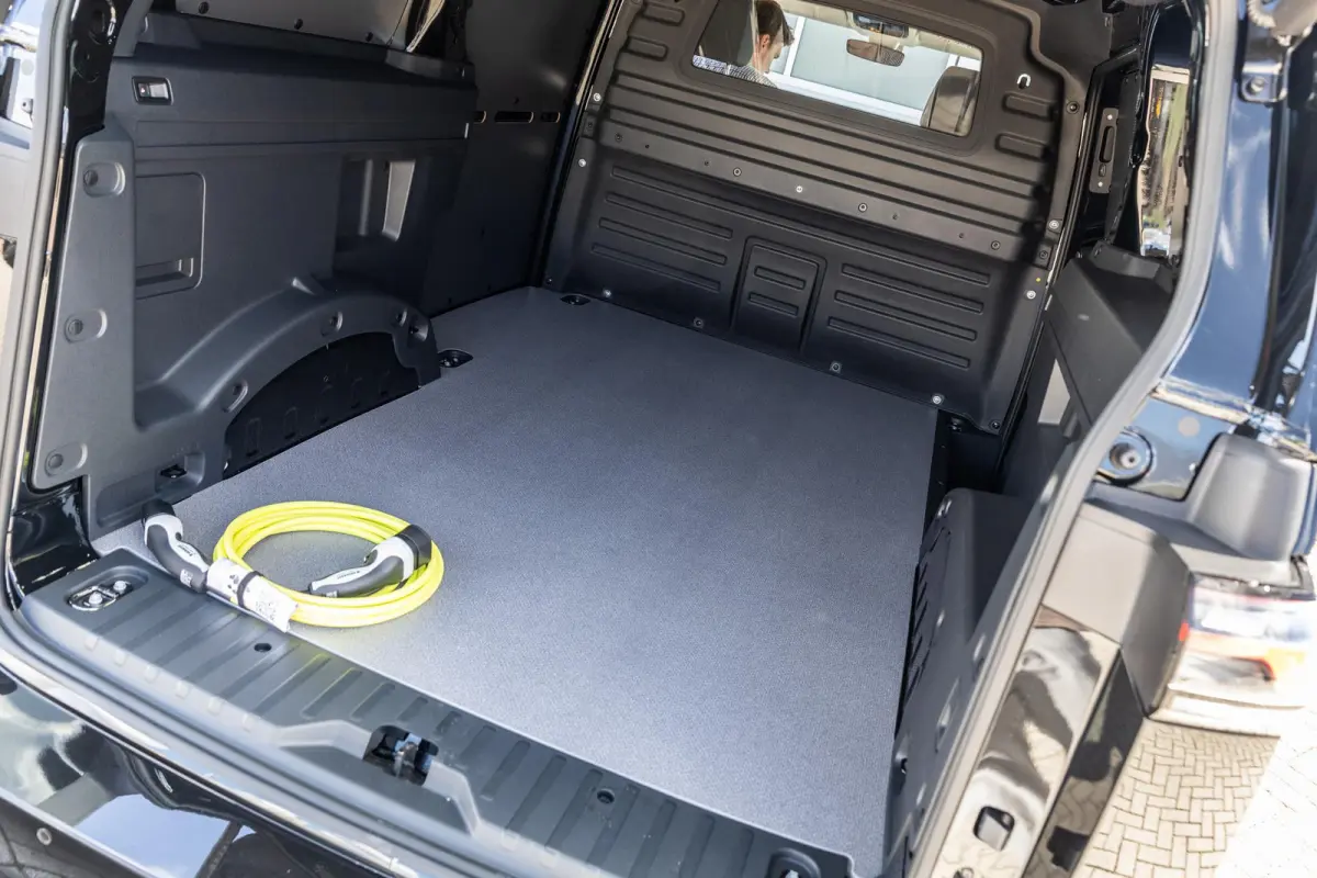 286pk Bulli Limited Edition 79 kWh | 20" Velgen | Stuurwiel Verwarmd