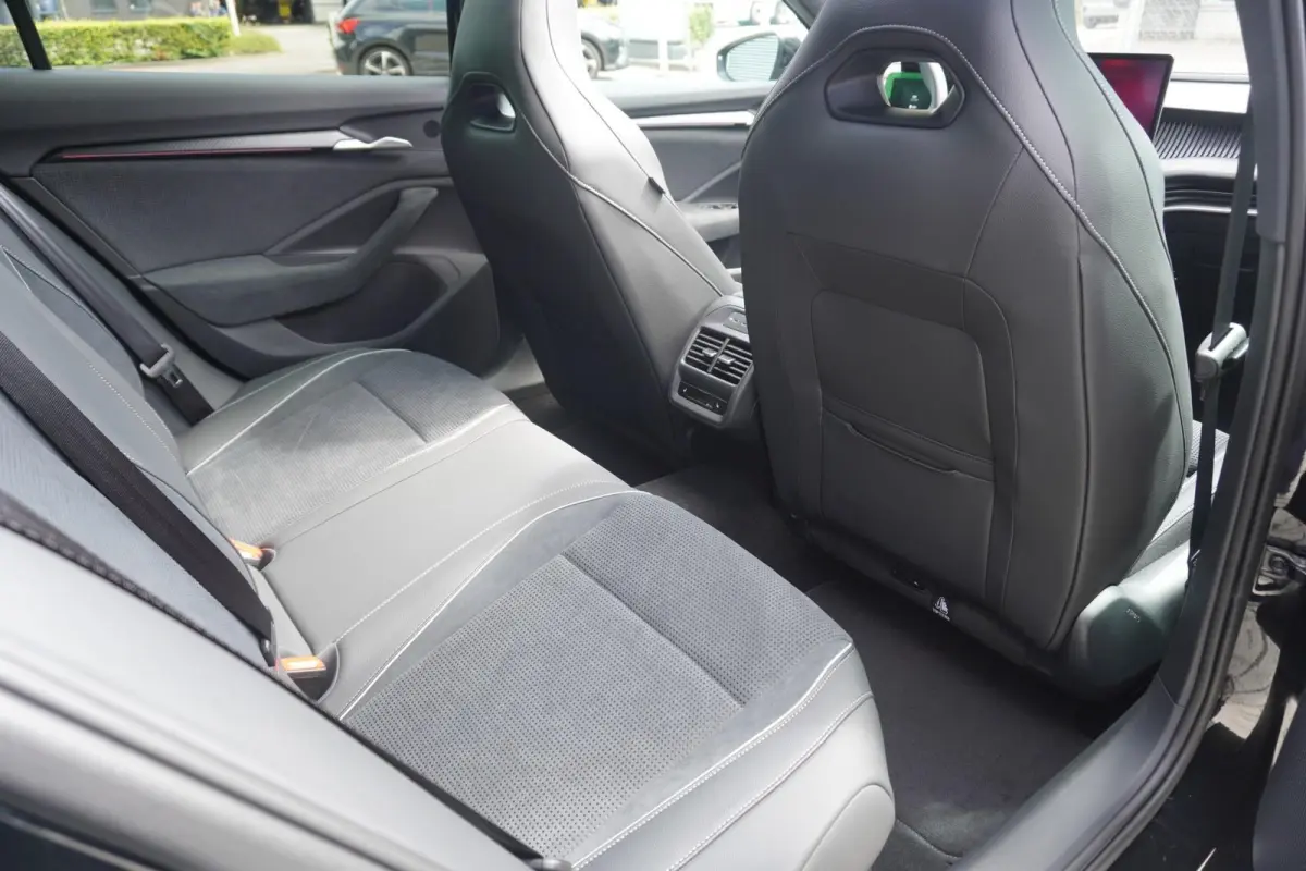 1.5 TSI 204pk PHEV Sportline Business | Canton Soundsystem | Panoramadak