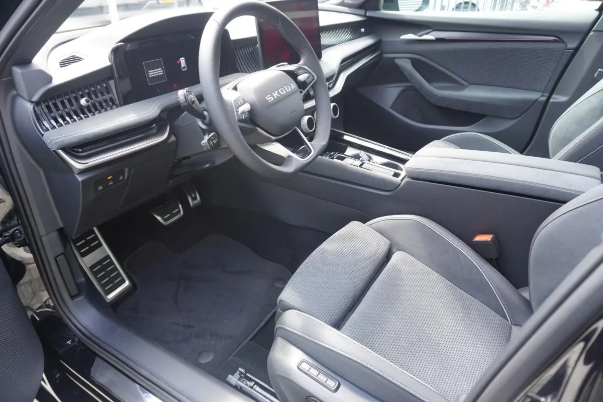 1.5 TSI 204pk PHEV Sportline Business | Canton Soundsystem | Panoramadak