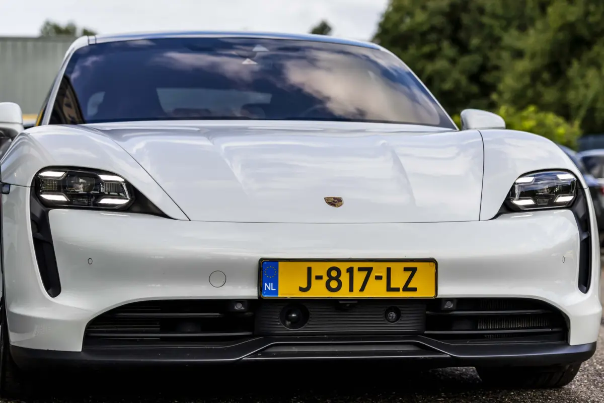 4S Performance 84 kWh SOH 90.04%