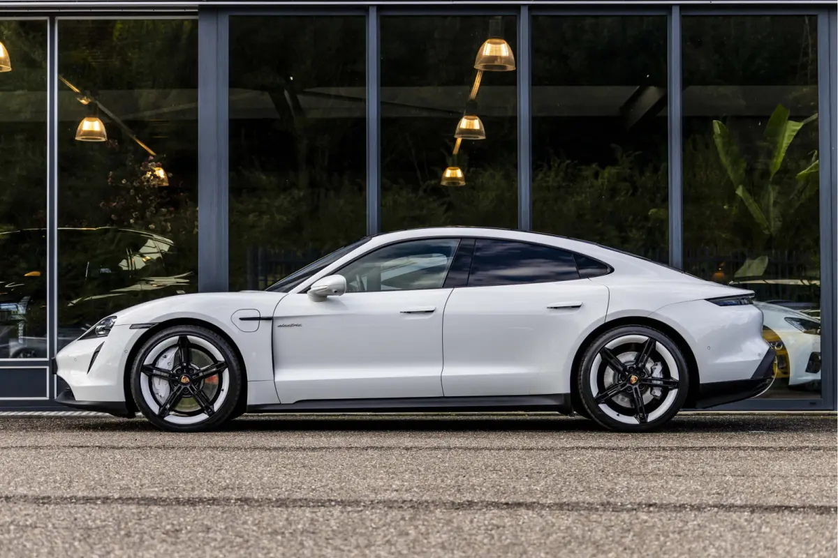 4S Performance 84 kWh SOH 90.04%