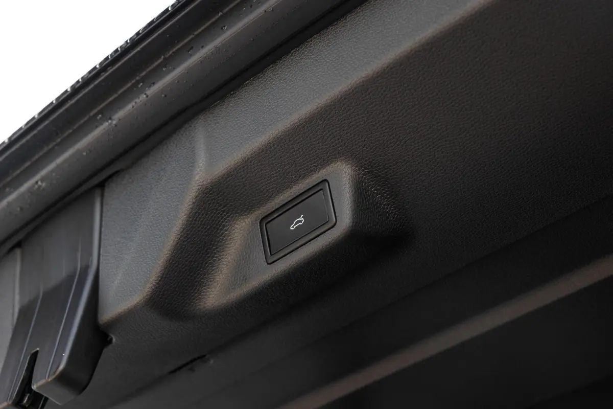 286pk Bulli Edition 79 kWh | Climate Control | Trekhaak Wegklapbaar