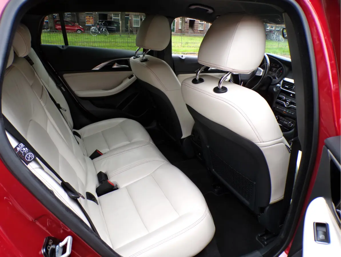 1.6t Premium Tech ZELFDE AUTO ALS MERCEDES GLA  360, CAMERA