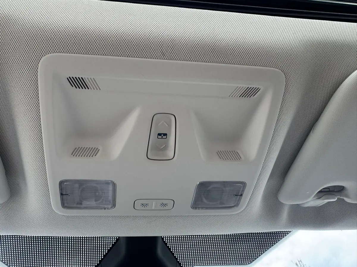 1.0 EcoBoost Titanium | Achteruitrijcamera | Adaptive Cruise Ctrl | Panoramadak | B&O Audiosysteem | Navigatie |