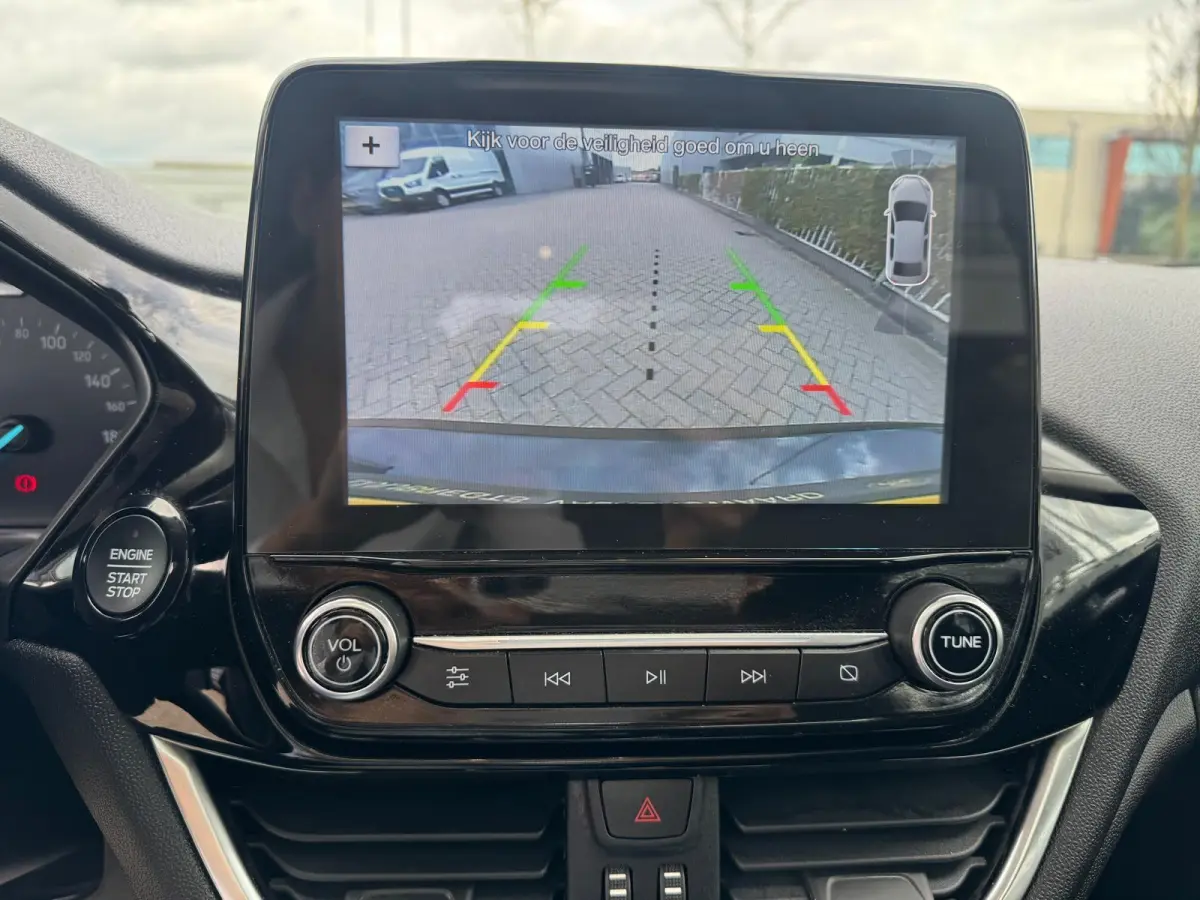 1.0 EcoBoost Titanium | Achteruitrijcamera | Adaptive Cruise Ctrl | Panoramadak | B&O Audiosysteem | Navigatie |
