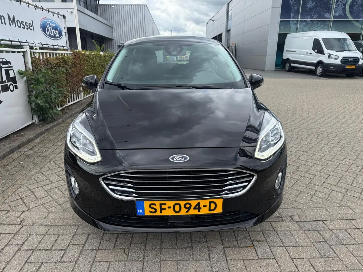 1.0 EcoBoost Titanium | Achteruitrijcamera | Adaptive Cruise Ctrl | Panoramadak | B&O Audiosysteem | Navigatie |
