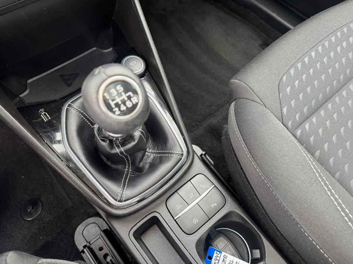 1.0 EcoBoost Titanium | Achteruitrijcamera | Adaptive Cruise Ctrl | Panoramadak | B&O Audiosysteem | Navigatie |
