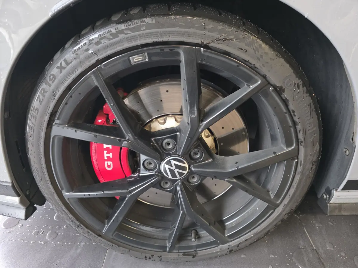 2.0 TSI GTI Clubsport 300pk DSG – Pano – HUD – Matrix LED – Leder – ACC
