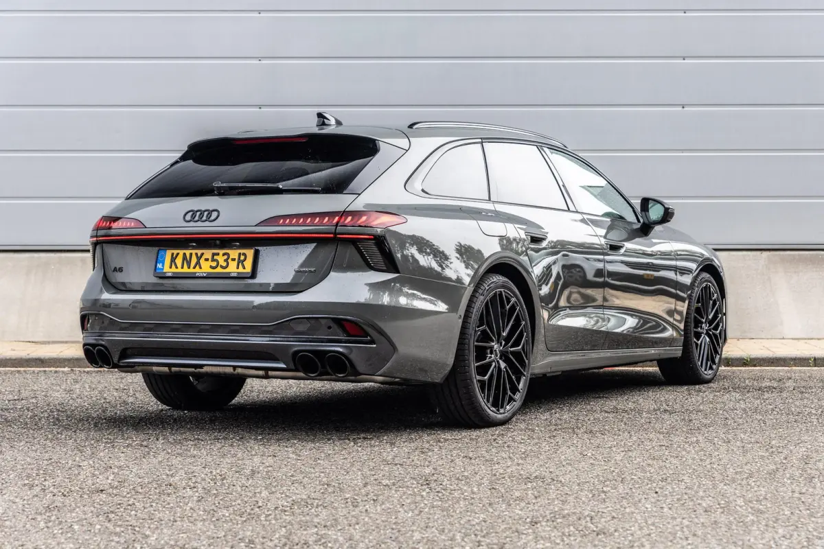 2.0 e-hybrid 299pk quattro Advanced edition | Trekhaak | 21" Velgen | S6 Uitlaat | Scherm Passagier