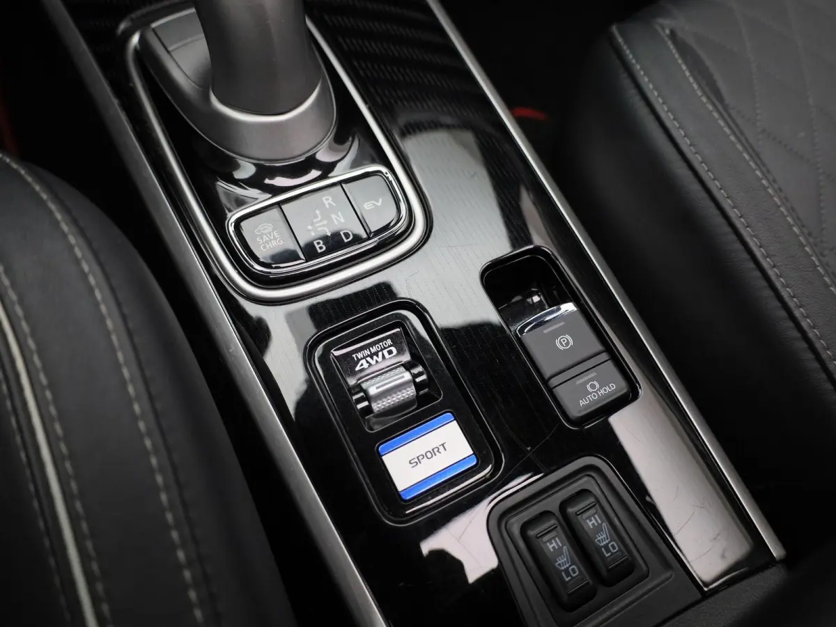 2.4 PHEV Intense+ | Apple Carplay / Android Auto | Cruise Control | Stoelverwarming | Achteruitrijcamera | Parkeersensoren |