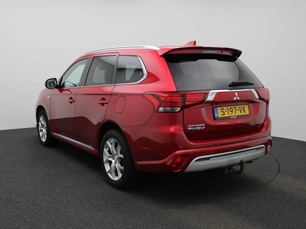 2.4 PHEV Intense+ | Apple Carplay / Android Auto | Cruise Control | Stoelverwarming | Achteruitrijcamera | Parkeersensoren |