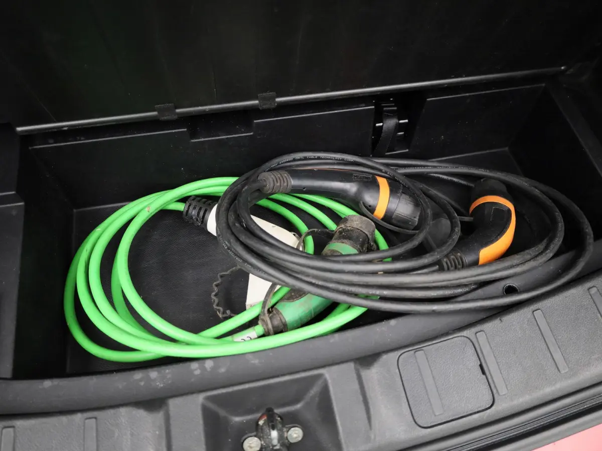 2.4 PHEV Intense+ | Apple Carplay / Android Auto | Cruise Control | Stoelverwarming | Achteruitrijcamera | Parkeersensoren |