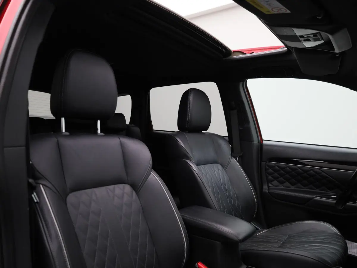 2.4 PHEV Intense+ | Apple Carplay / Android Auto | Cruise Control | Stoelverwarming | Achteruitrijcamera | Parkeersensoren |