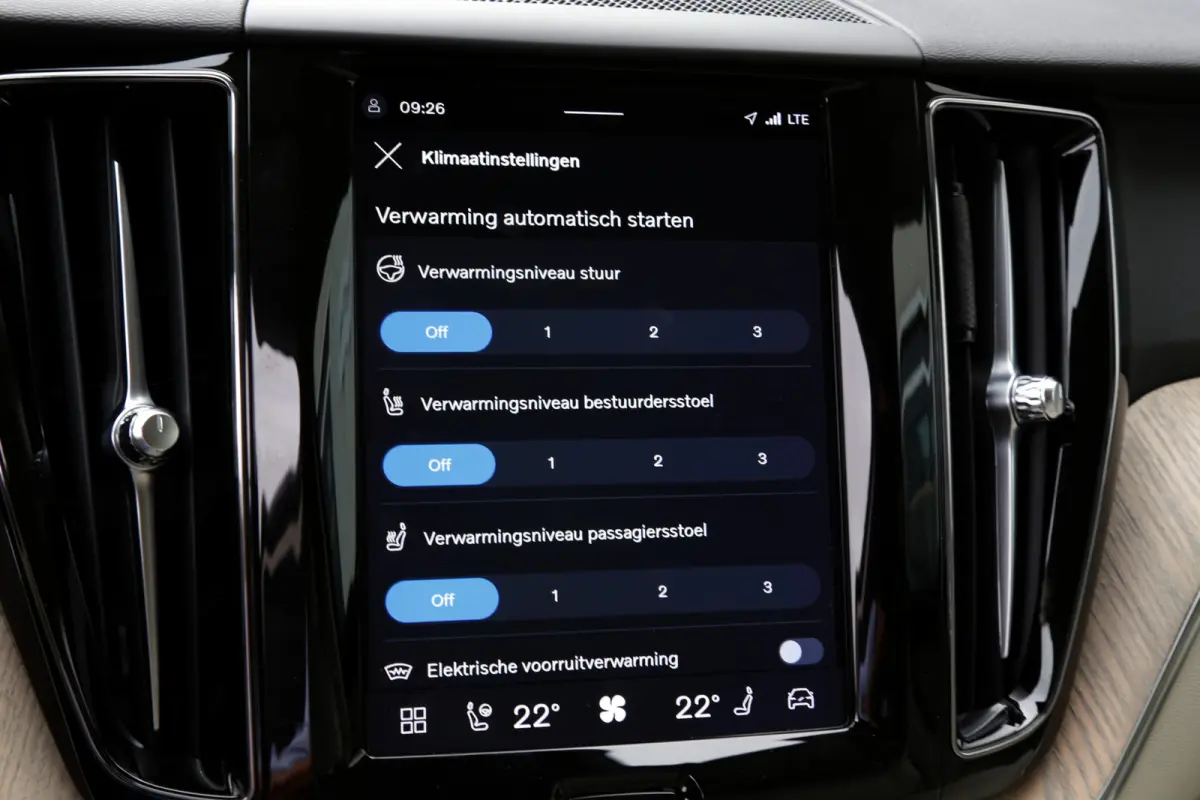 2.0 T6 Plug-in hybrid Long Range AWD Plus Bright*Perfect Onderh.*Pano/Elek. Trekhaak/inscription Stoelen/Stoelverw.V+A/Stuurverw./ACC/Pilot ass./360 Camera/Memorie/BLIS/Parkeersens.V+A/19 in