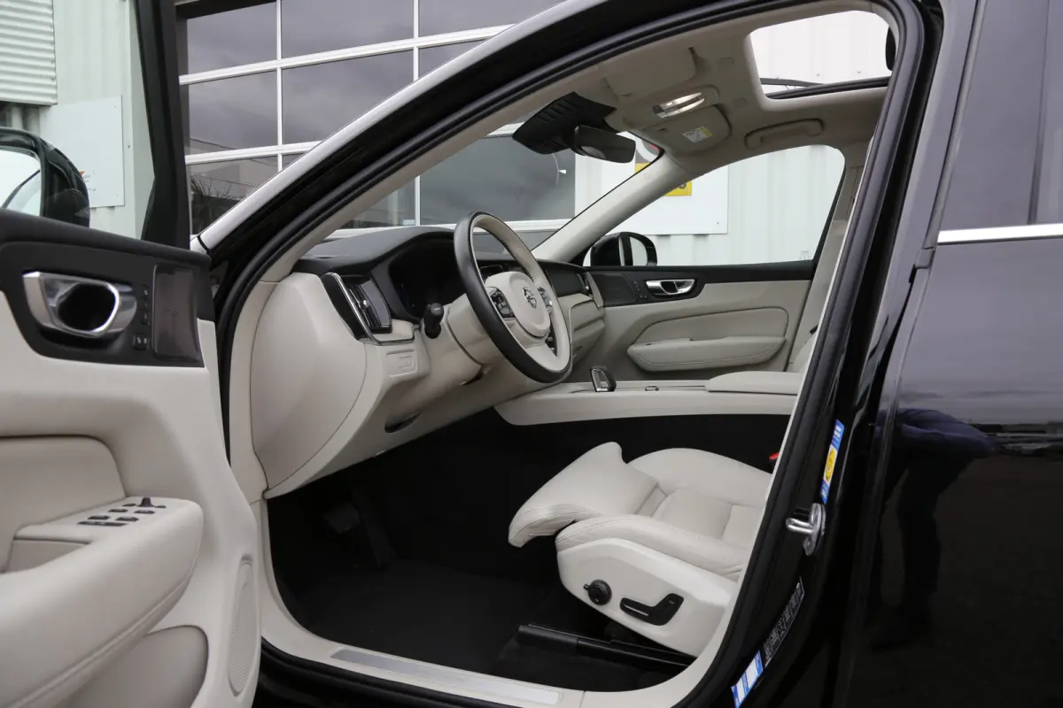 2.0 T6 Plug-in hybrid Long Range AWD Plus Bright*Perfect Onderh.*Pano/Elek. Trekhaak/inscription Stoelen/Stoelverw.V+A/Stuurverw./ACC/Pilot ass./360 Camera/Memorie/BLIS/Parkeersens.V+A/19 in
