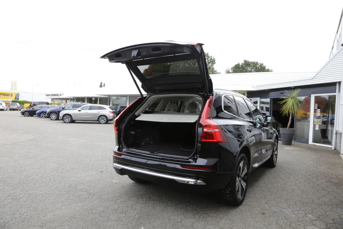 2.0 T6 Plug-in hybrid Long Range AWD Plus Bright*Perfect Onderh.*Pano/Elek. Trekhaak/inscription Stoelen/Stoelverw.V+A/Stuurverw./ACC/Pilot ass./360 Camera/Memorie/BLIS/Parkeersens.V+A/19 in