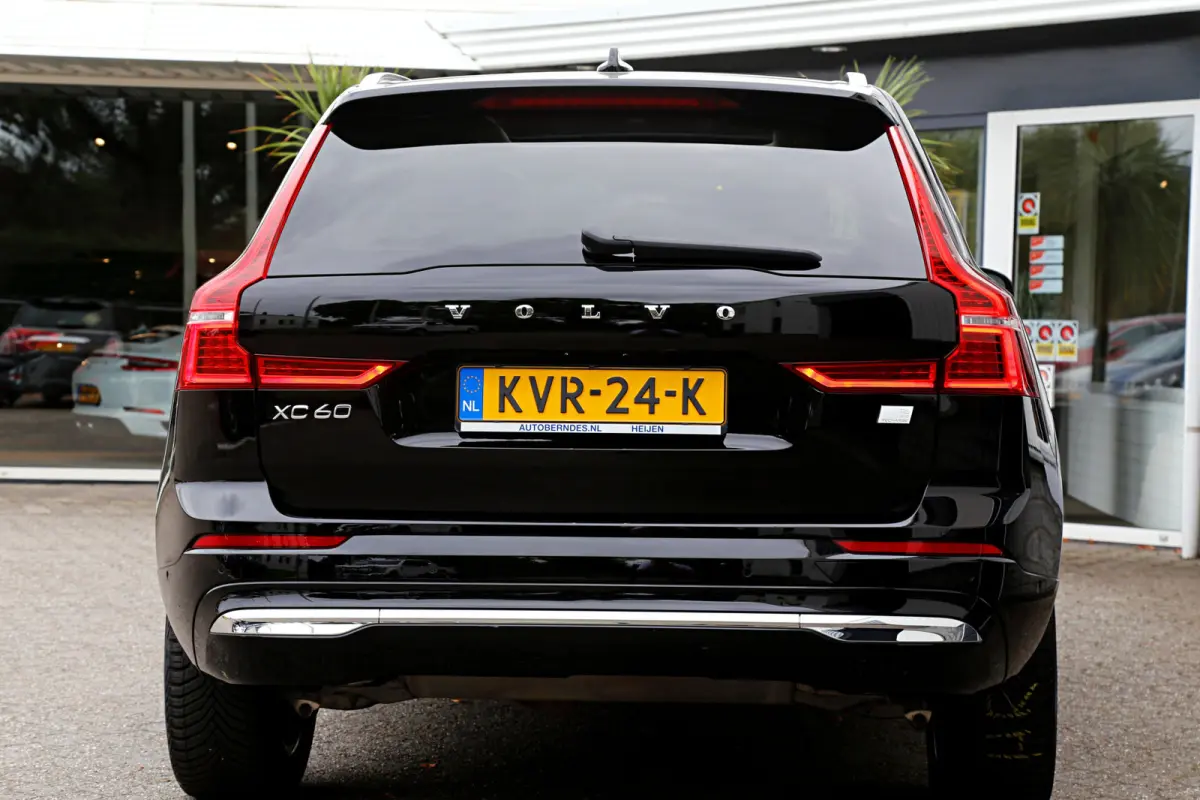 2.0 T6 Plug-in hybrid Long Range AWD Plus Bright*Perfect Onderh.*Pano/Elek. Trekhaak/inscription Stoelen/Stoelverw.V+A/Stuurverw./ACC/Pilot ass./360 Camera/Memorie/BLIS/Parkeersens.V+A/19 in