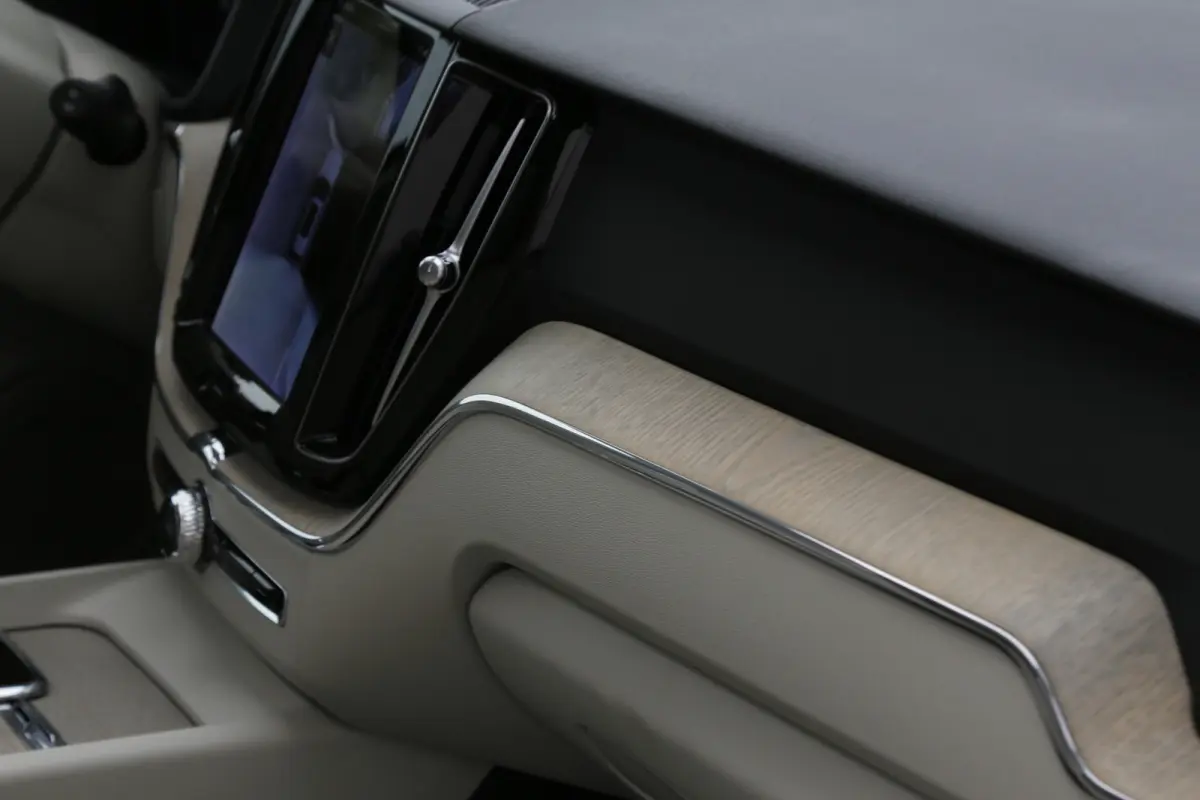 2.0 T6 Plug-in hybrid Long Range AWD Plus Bright*Perfect Onderh.*Pano/Elek. Trekhaak/inscription Stoelen/Stoelverw.V+A/Stuurverw./ACC/Pilot ass./360 Camera/Memorie/BLIS/Parkeersens.V+A/19 in