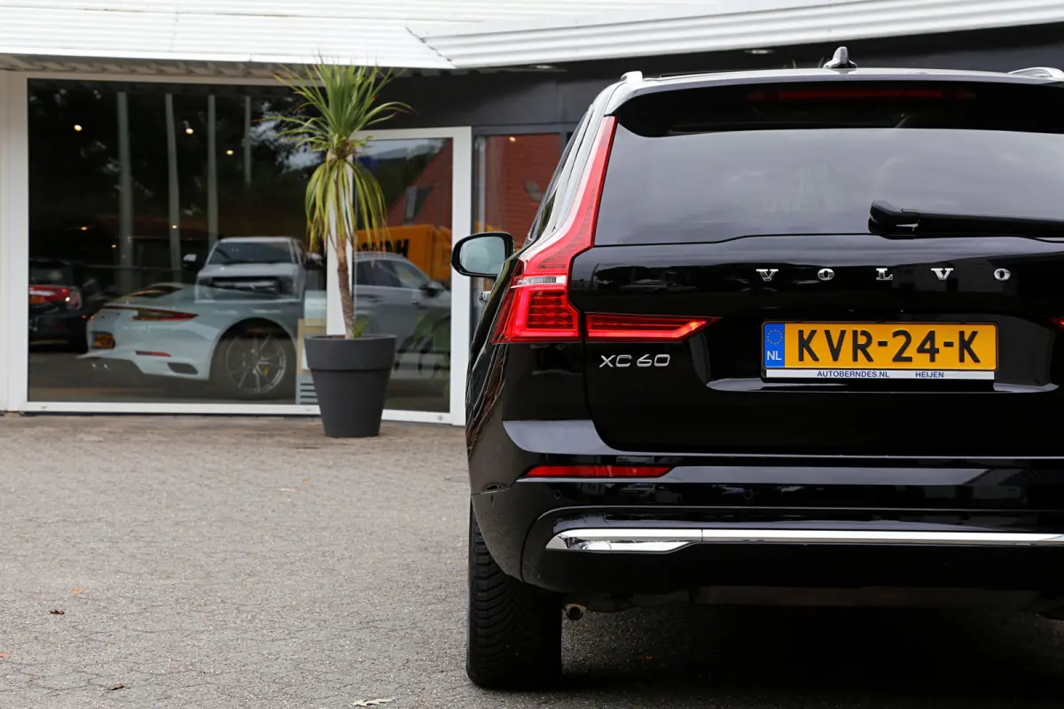 2.0 T6 Plug-in hybrid Long Range AWD Plus Bright*Perfect Onderh.*Pano/Elek. Trekhaak/inscription Stoelen/Stoelverw.V+A/Stuurverw./ACC/Pilot ass./360 Camera/Memorie/BLIS/Parkeersens.V+A/19 in