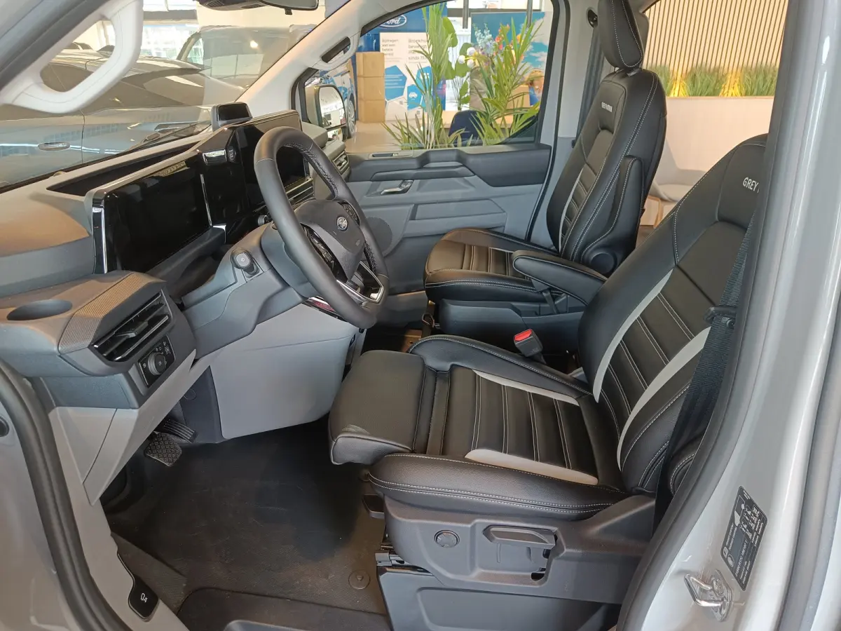 320 2.5 PHEV L2H1 Grey Platinum Dubbel Cabine