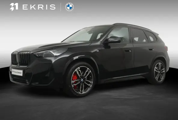 xDrive23i | Trekhaak | Panoramadak | Driving Assistant Plus | Harman Kardon | Stuurwielverwarming |