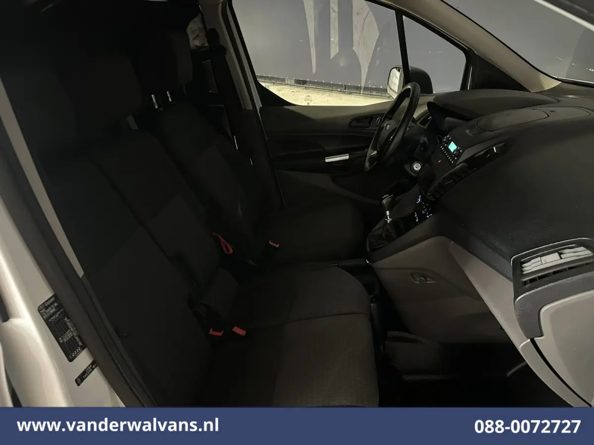 1.5 EcoBlue L1H1 Euro6 Airco | 3-Zits | Imperiaal | Cruisecontrol | Trekhaak Verwarmde voorruit, Bijrijdersbank