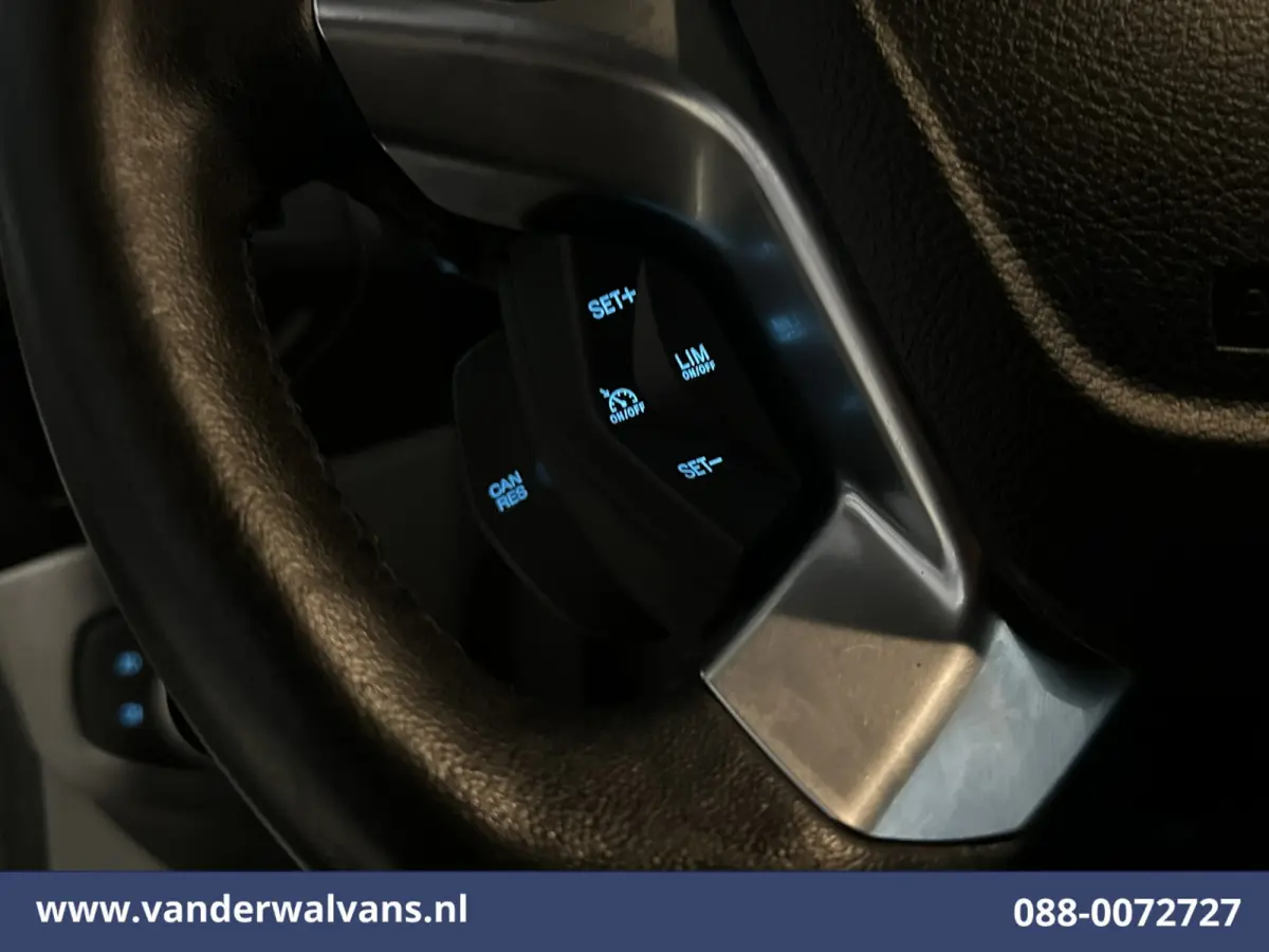 1.5 EcoBlue L1H1 Euro6 Airco | 3-Zits | Imperiaal | Cruisecontrol | Trekhaak Verwarmde voorruit, Bijrijdersbank