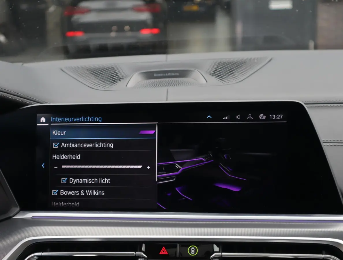 xDrive45e M Sport | Skylounge | Bowers en Wilkins | Softclose | Trekhaak | 22 Inch
