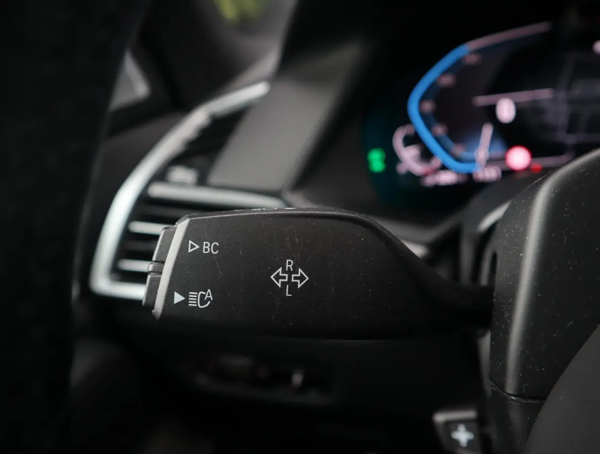 xDrive45e M Sport | Skylounge | Bowers en Wilkins | Softclose | Trekhaak | 22 Inch
