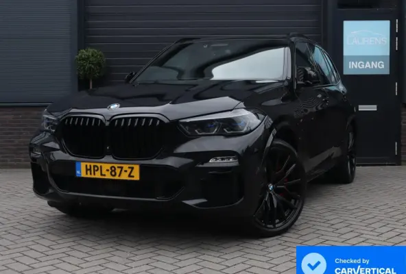 xDrive45e M Sport | Skylounge | Bowers en Wilkins | Softclose | Trekhaak | 22 Inch