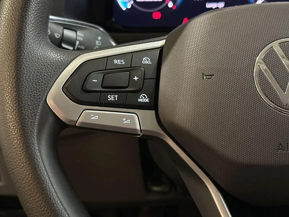2.0 TDI L3H2 140PK | Airco | Cruise Control | Multifunctioneel Stuurwiel | Trekhaak | Bluetooth |