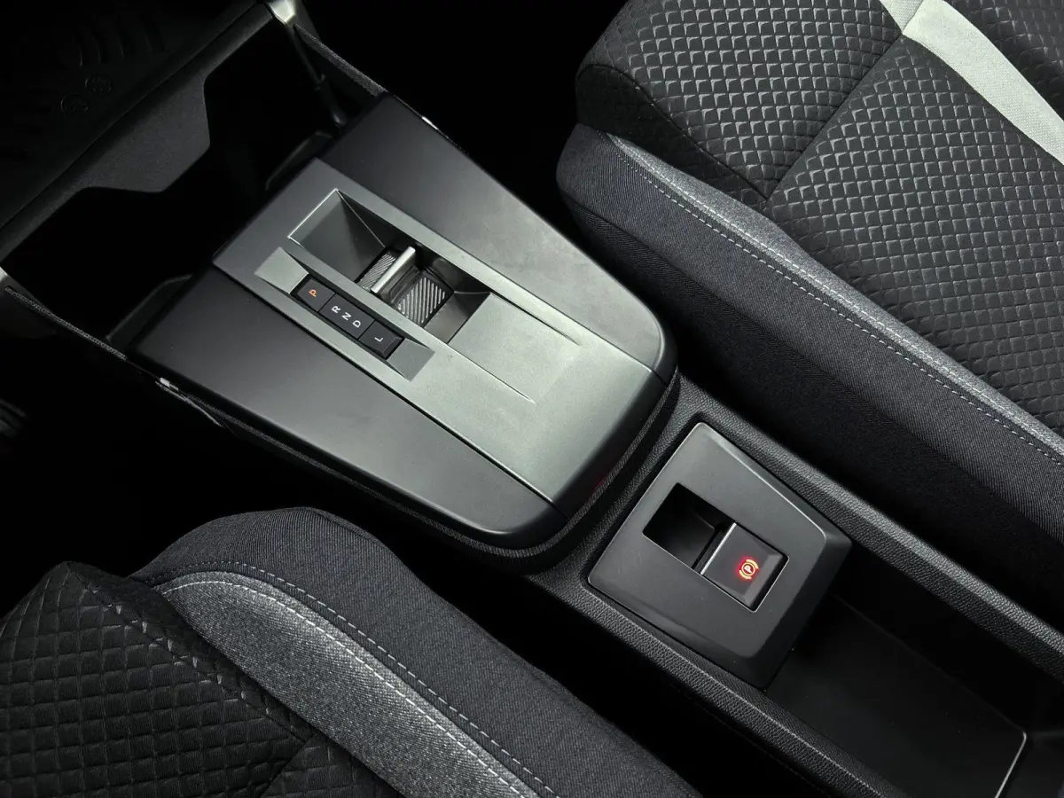 1.2 Turbo Hybrid GS | Full Option | €4.500,- Voorraad Voordeel!