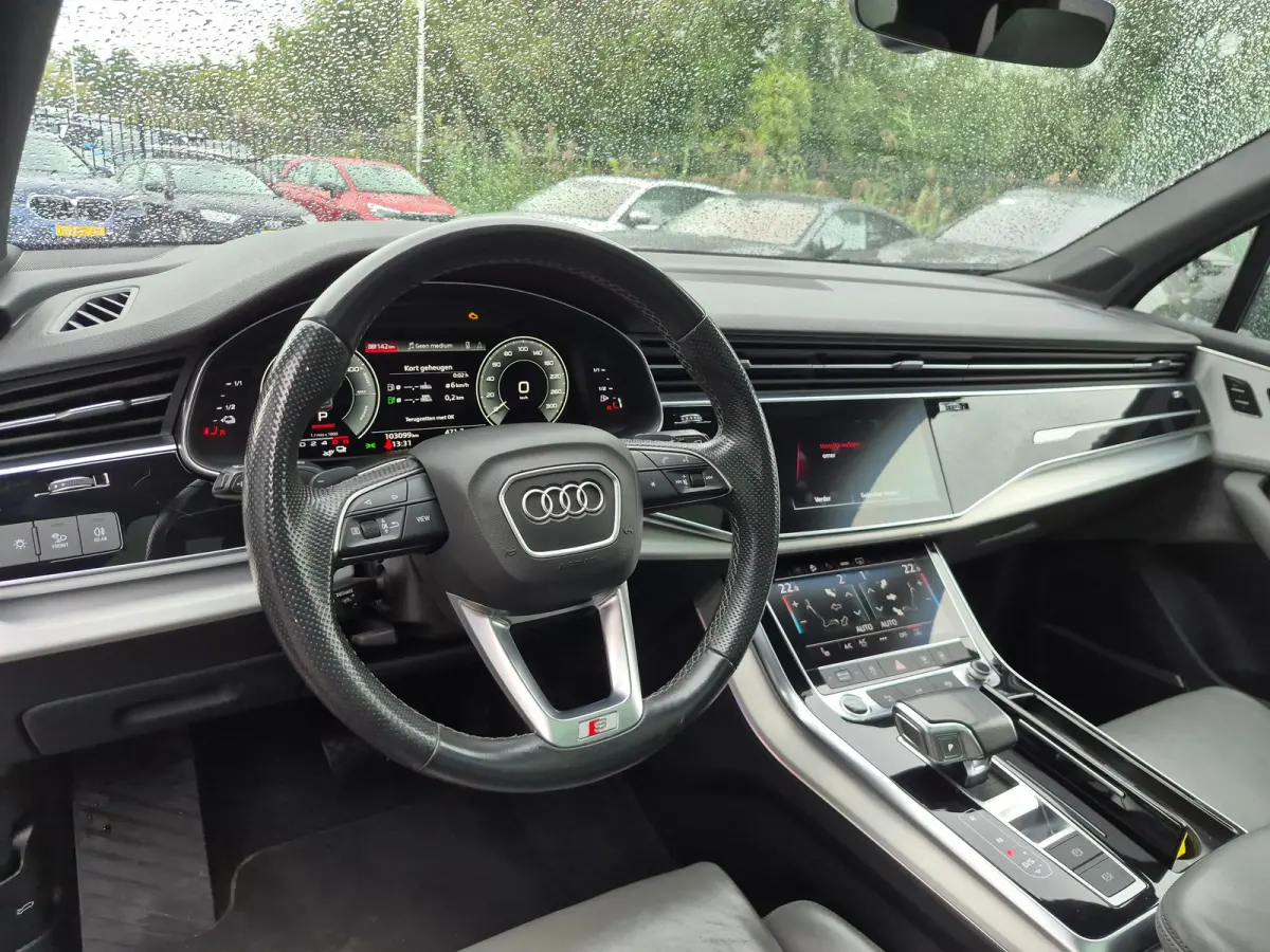60 TFSI e quattro Competition 456PK AUTO | 360gr Camera | Trekhaak uitklapbaar | Elecktr glazen pano-dak | Leder | Elecktr stoelen en achterklep | Stoelverw | Keyless | Cruise control adapt 