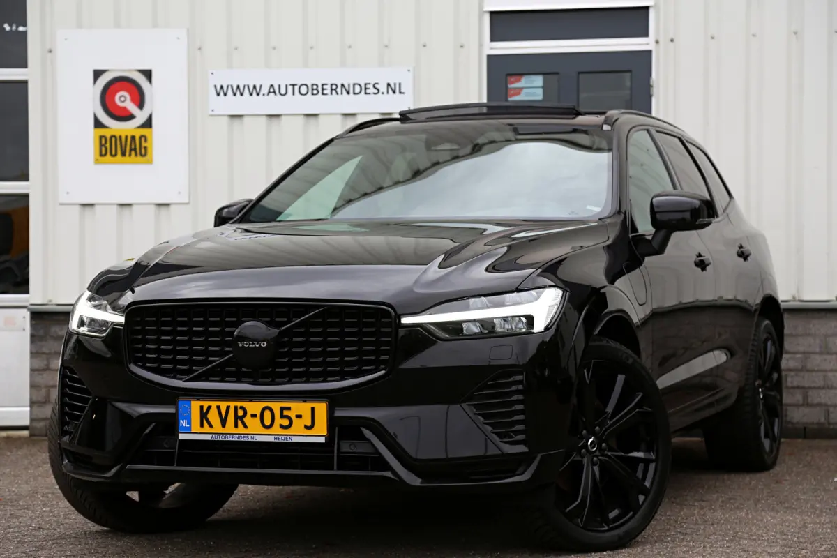 2.0 T6 Plug-in hybrid Long Range AWD Plus Black edition*Perfect Volvo Onderh.*Pano/Elek. Trekhaak/R-Design Stoelen/Stoelverw.V+A/Stuurverw./ACC/Pilot ass./360 Camera/Memorie/BLIS/Parkeersens