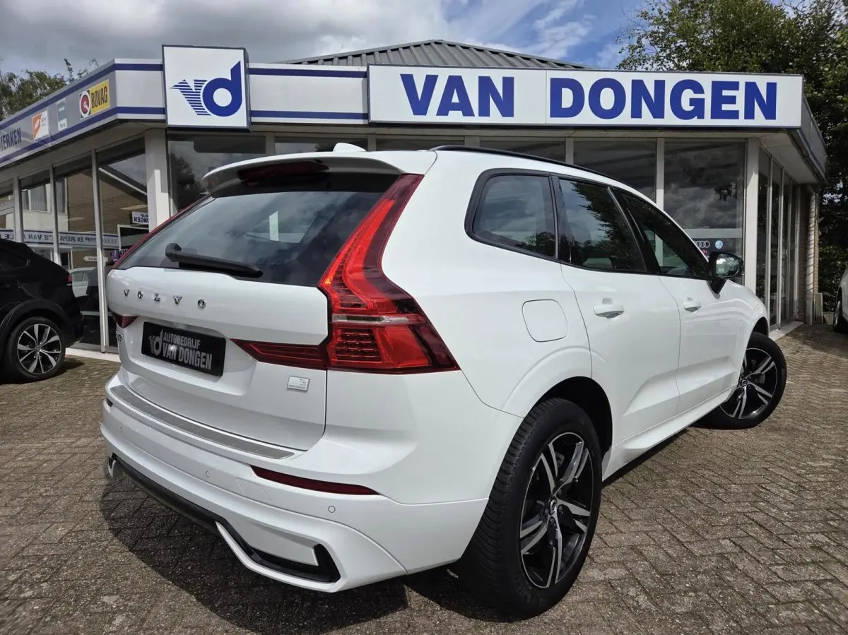 2.0 Recharge T6 AWD R-Design | Facelift | Panorama / AllSeason | Dealer onderhouden