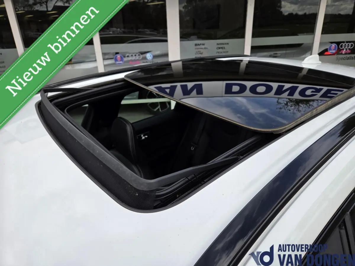 2.0 Recharge T6 AWD R-Design | Facelift | Panorama / AllSeason | Dealer onderhouden