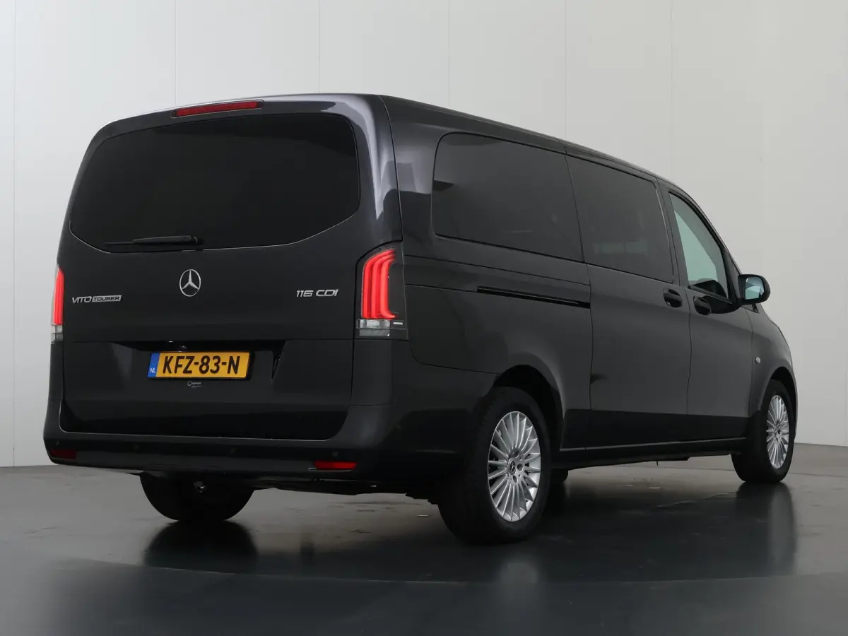 116 CDI | Aut. | XL L3 | PRIJS EX BTW/EX BPM | 9-P €64.500,- EX BTW/INCL BPM | DISTRONIC | LEDEREN BEKLEDING | SCHUIFDEUR L+R | LM VELGEN | NAVIGATIE | PARKEERCAMERA | CERTIFIED