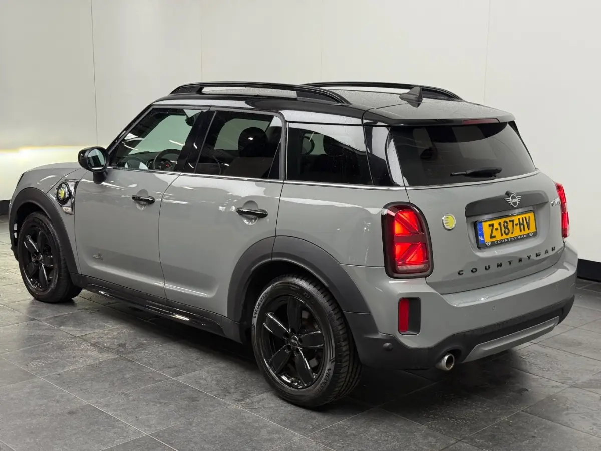 1.5 Cooper ALL4 Leder | St. Verwarming | LED | Navi | Climate & Cruise C. | PDC V&A | Elec. Achterklep | Sportstoelen | 17" LMV |