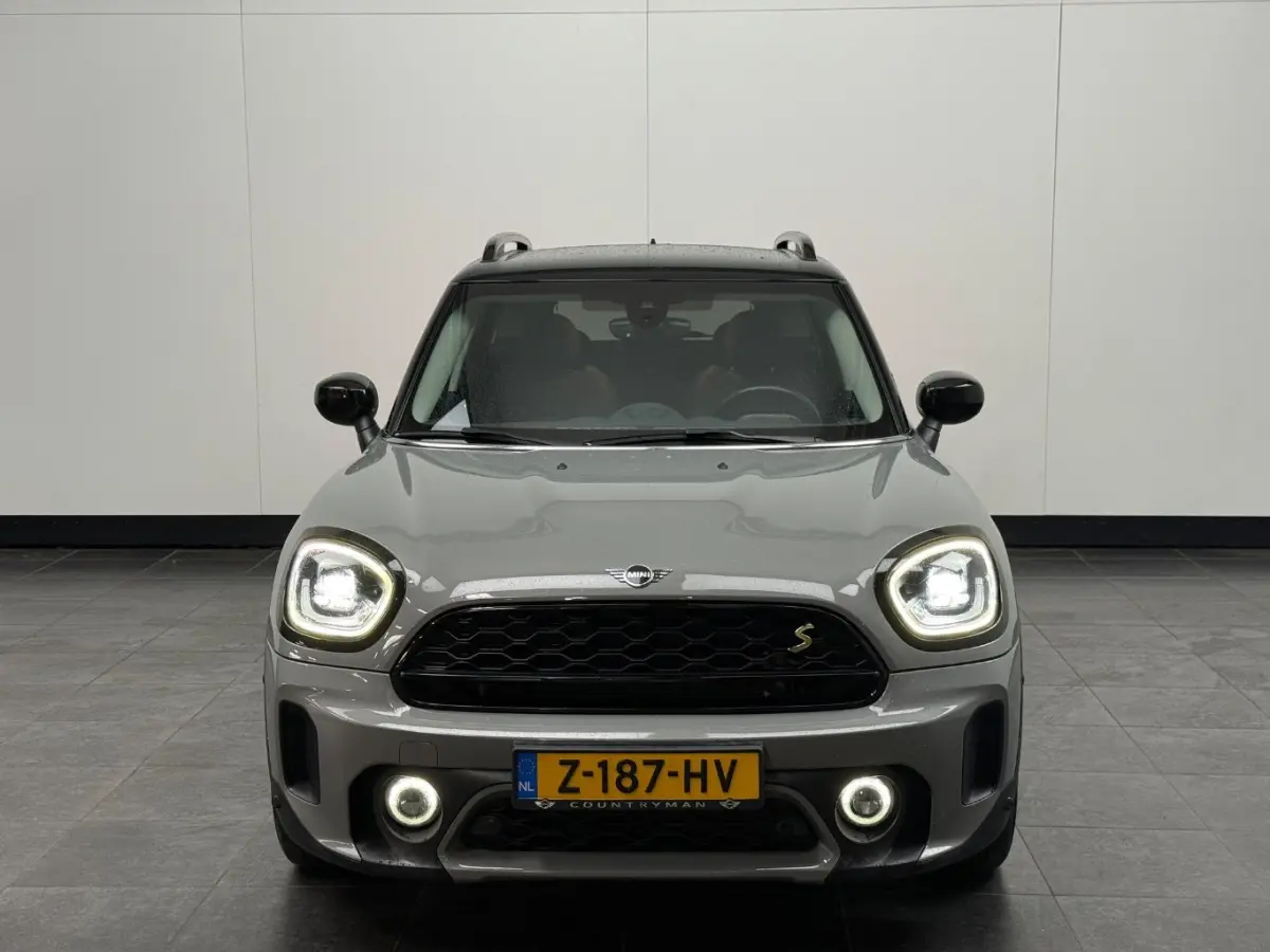 1.5 Cooper ALL4 Leder | St. Verwarming | LED | Navi | Climate & Cruise C. | PDC V&A | Elec. Achterklep | Sportstoelen | 17" LMV |