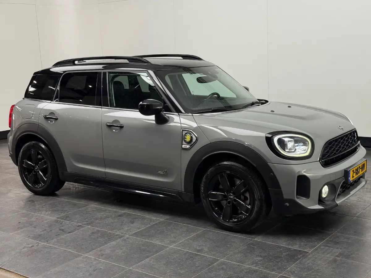 1.5 Cooper ALL4 Leder | St. Verwarming | LED | Navi | Climate & Cruise C. | PDC V&A | Elec. Achterklep | Sportstoelen | 17" LMV |