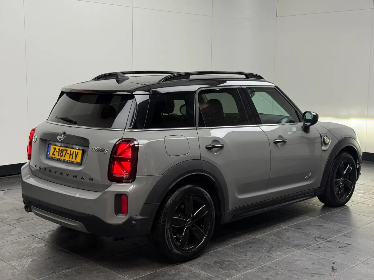 1.5 Cooper ALL4 Leder | St. Verwarming | LED | Navi | Climate & Cruise C. | PDC V&A | Elec. Achterklep | Sportstoelen | 17" LMV |