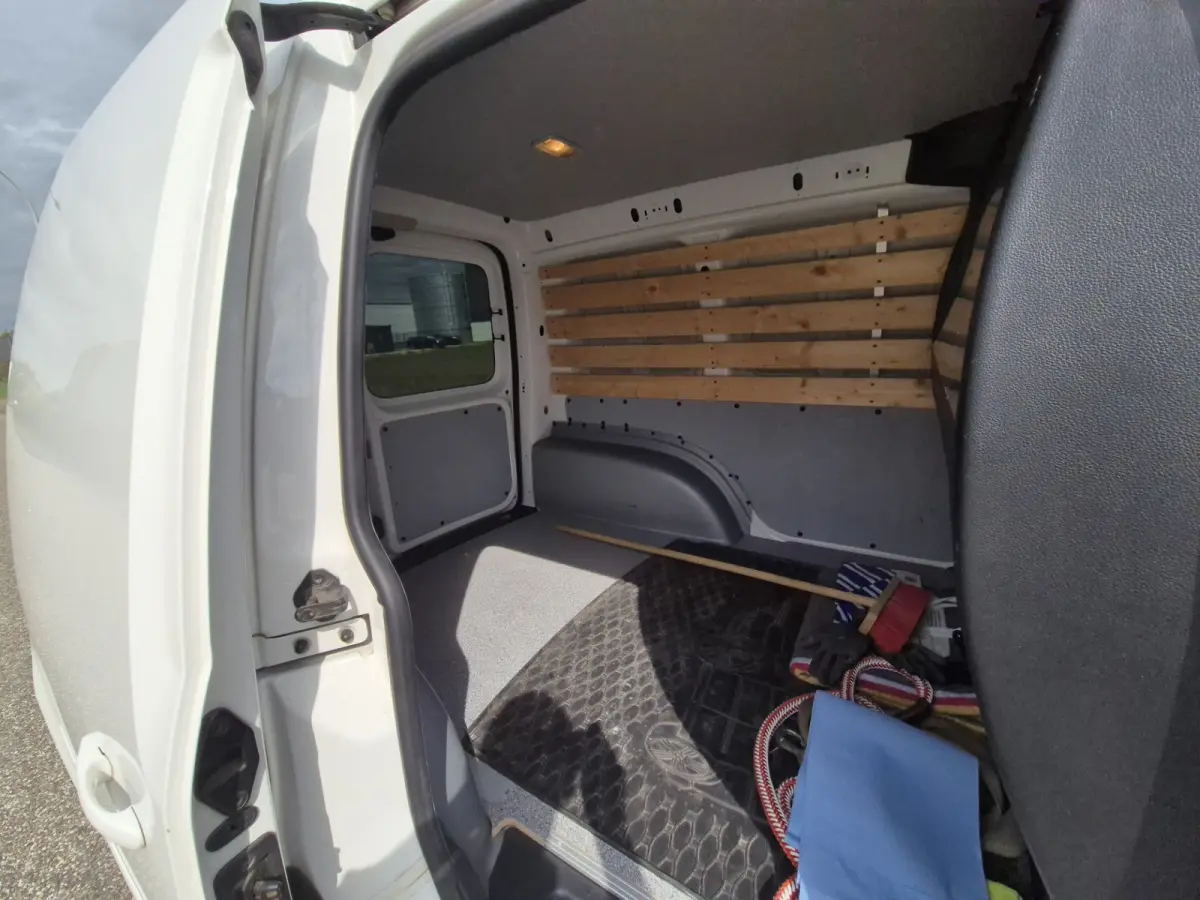 2.0 TDI L1H1 , Airco , 185 pk Leder / Apple carplay / 18 inch.