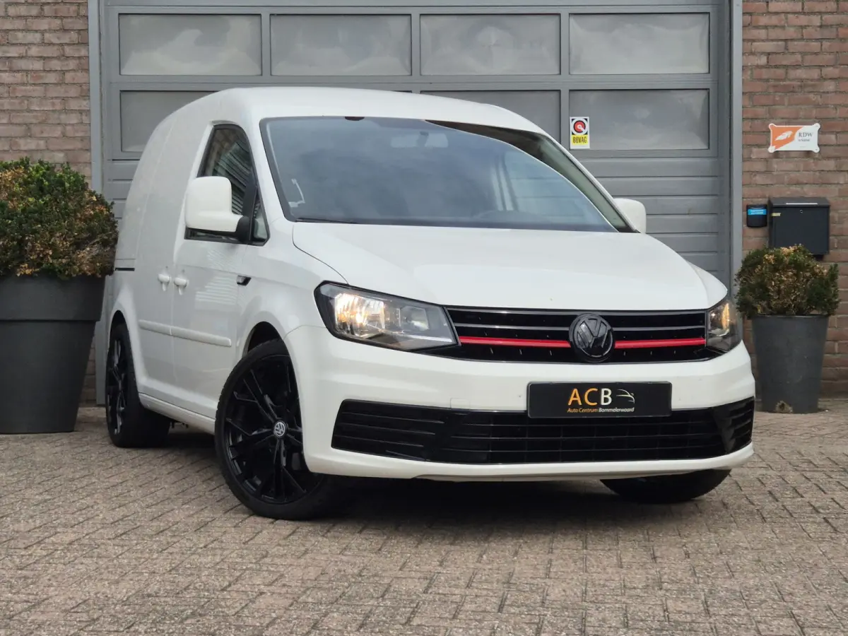 2.0 TDI L1H1 , Airco , 185 pk Leder / Apple carplay / 18 inch.