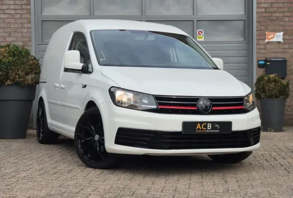 2.0 TDI L1H1 , Airco , 185 pk Leder / Apple carplay / 18 inch.
