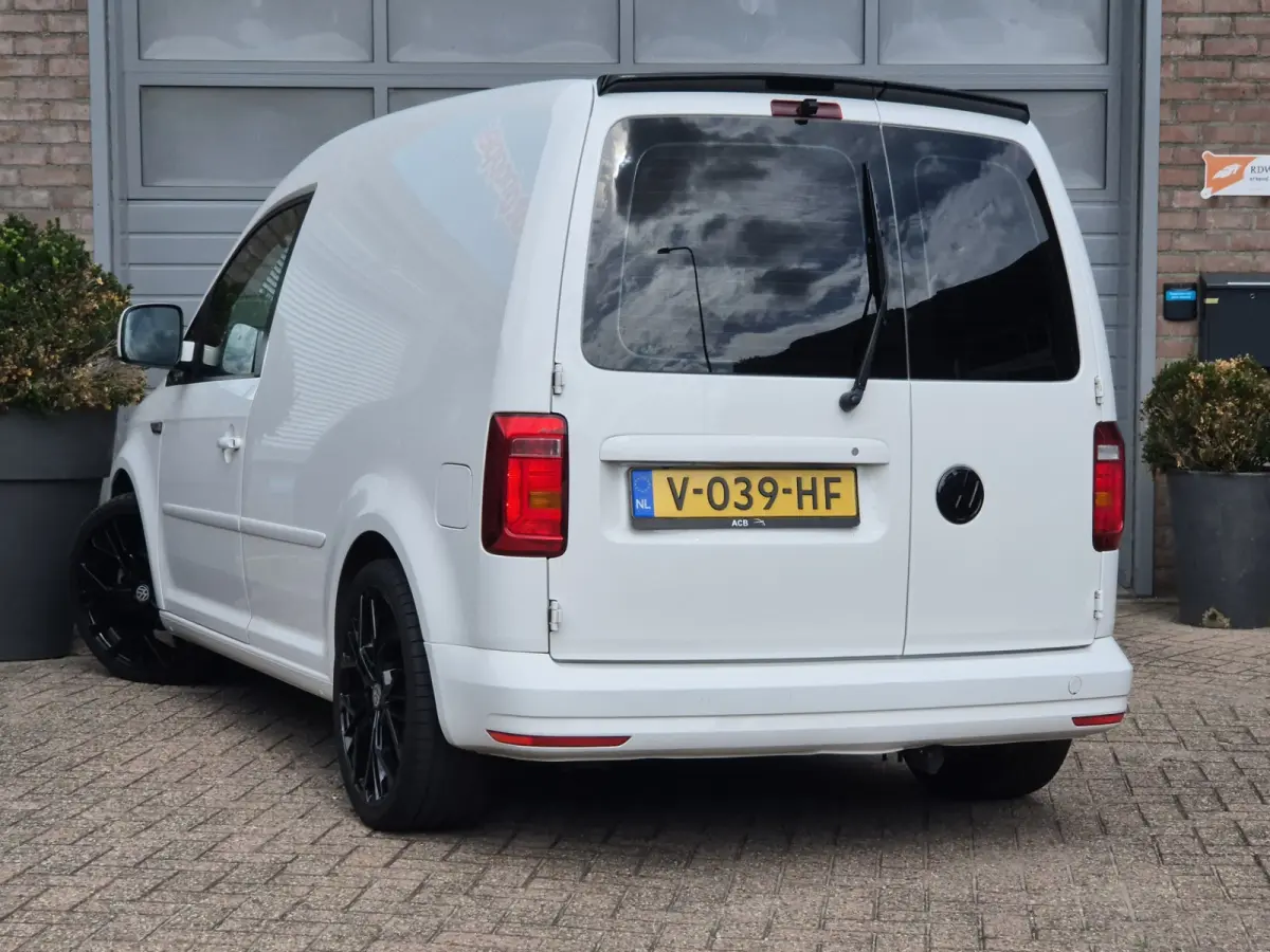 2.0 TDI L1H1 , Airco , 185 pk Leder / Apple carplay / 18 inch.